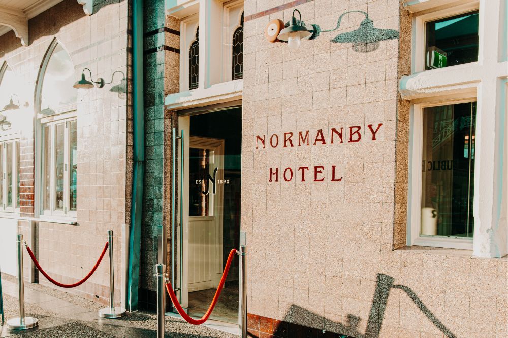 normanby hotel pub exterior